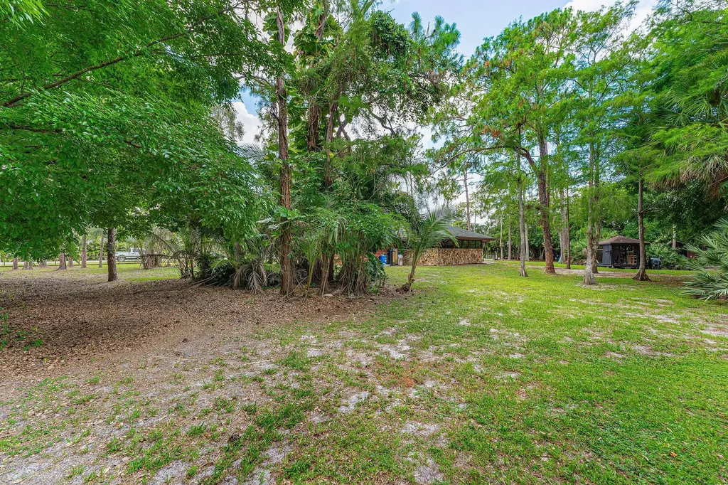 16355 Lancashire Drive E Loxahatchee FL 33470