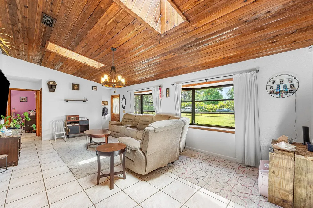 16355 Lancashire Drive E Loxahatchee FL 33470