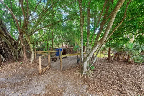 16355 Lancashire Drive E Loxahatchee FL 33470