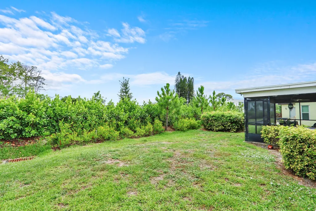 7156 Pine Bluff Drive Lake Worth FL 33467