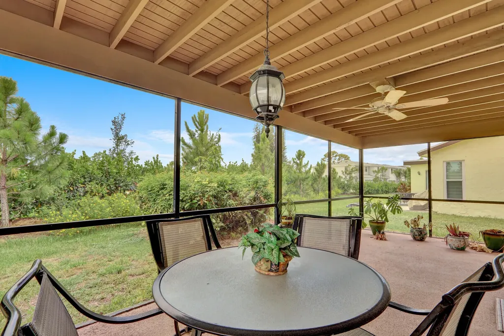 7156 Pine Bluff Drive Lake Worth FL 33467