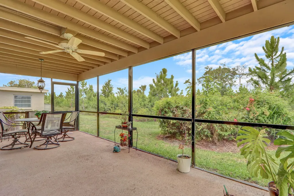 7156 Pine Bluff Drive Lake Worth FL 33467