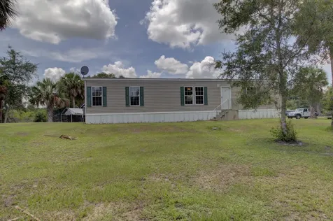 19212 NW 280th Street Okeechobee FL 34972