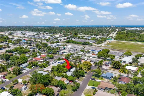 261 NE 22nd Street Pompano Beach FL 33060