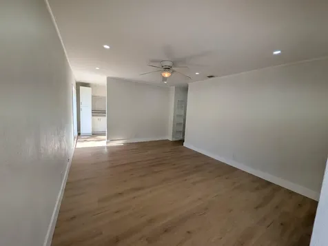 621 NE 56th Street Oakland Park FL 33334