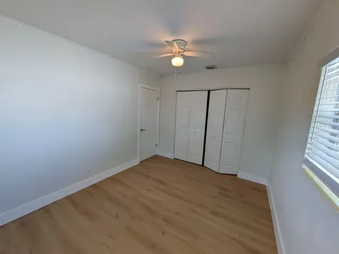 621 NE 56th Street Oakland Park FL 33334