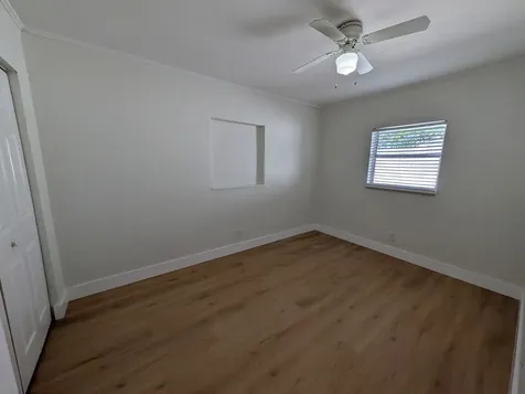 621 NE 56th Street Oakland Park FL 33334