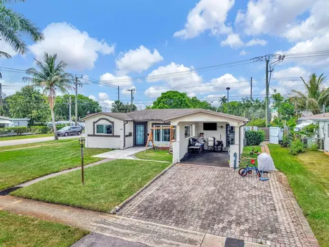3300 NW 32nd Street Lauderdale Lakes FL 33309