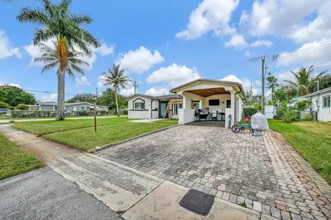3300 NW 32nd Street Lauderdale Lakes FL 33309