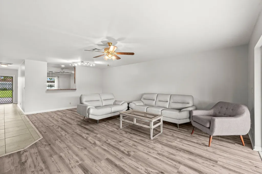 5074 Privet Place Delray Beach FL 33484