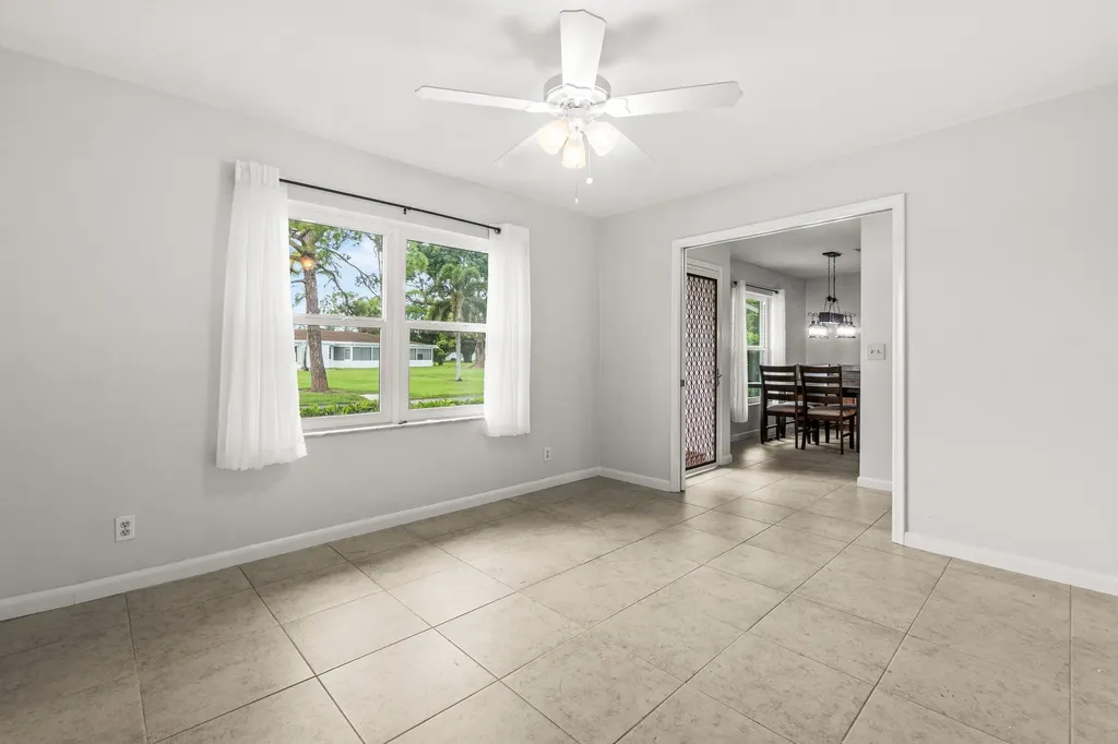 5074 Privet Place Delray Beach FL 33484