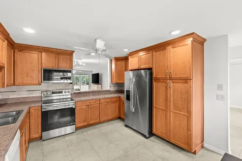 5074 Privet Place Delray Beach FL 33484