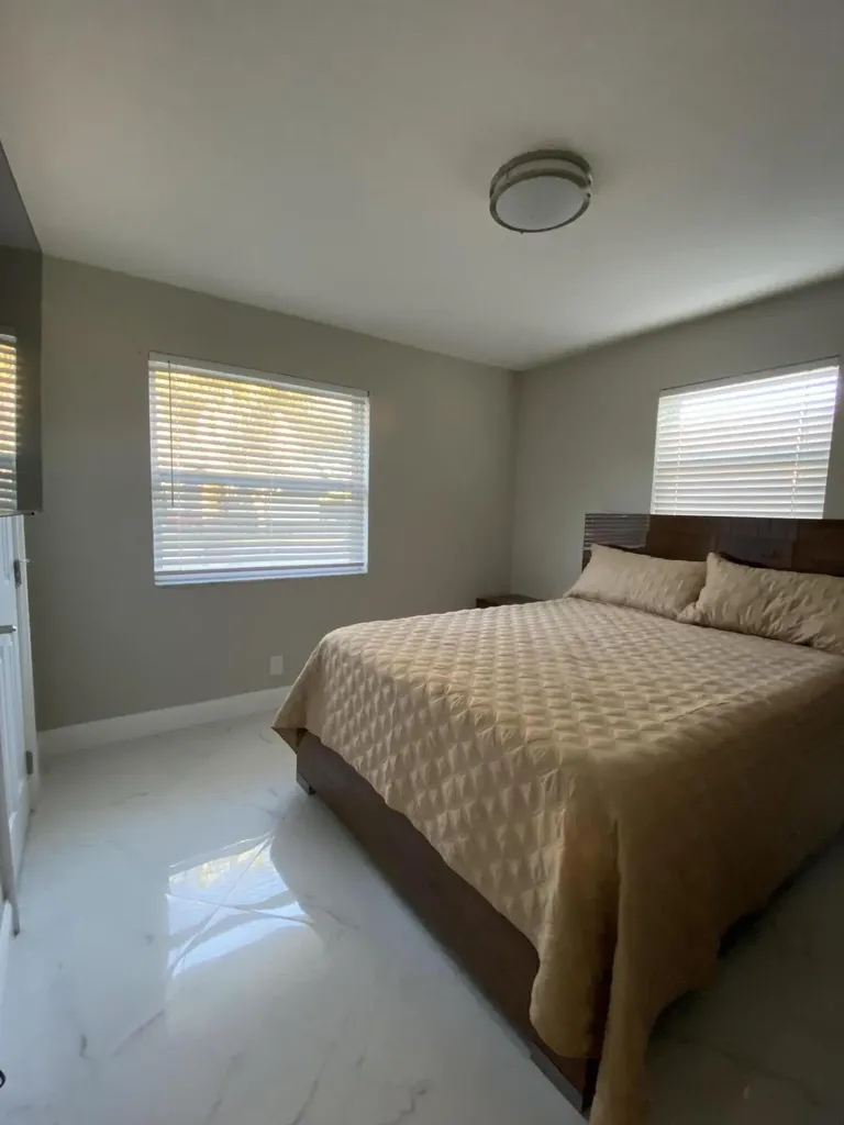 6220 SW 14th Street Plantation FL 33317