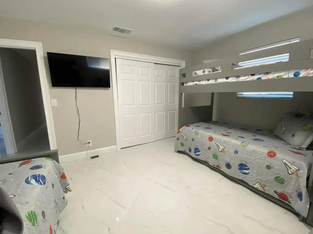 6220 SW 14th Street Plantation FL 33317