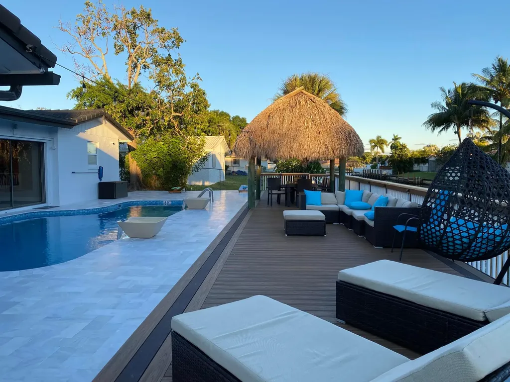 6220 SW 14th Street Plantation FL 33317