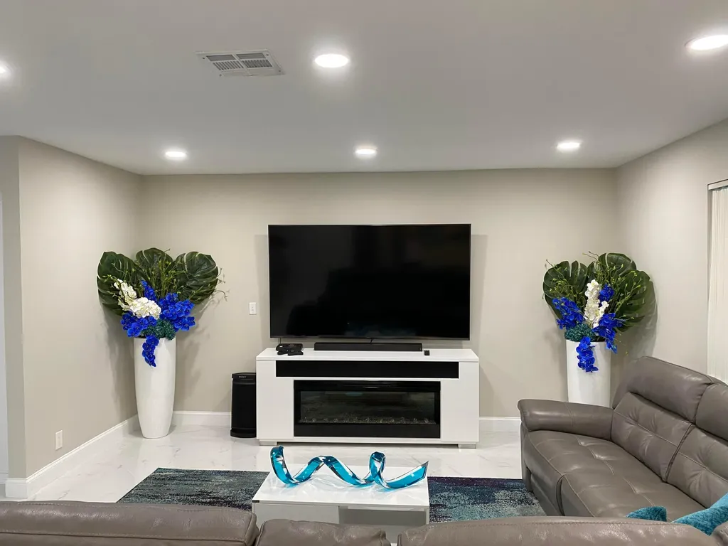6220 SW 14th Street Plantation FL 33317