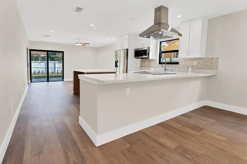 391 NW 58th Avenue Miami FL 33126
