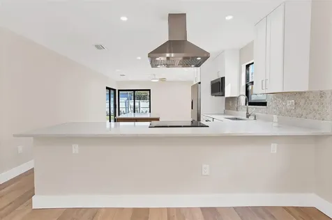 391 NW 58th Avenue Miami FL 33126