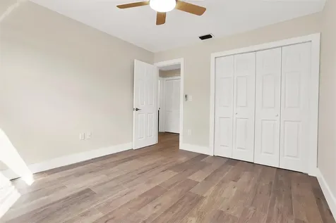 391 NW 58th Avenue Miami FL 33126