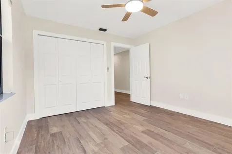 391 NW 58th Avenue Miami FL 33126