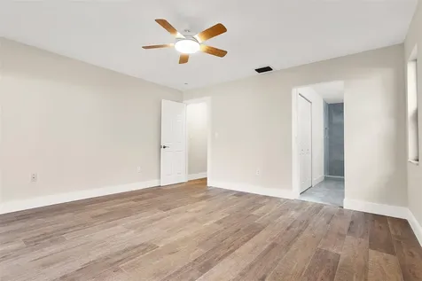 391 NW 58th Avenue Miami FL 33126