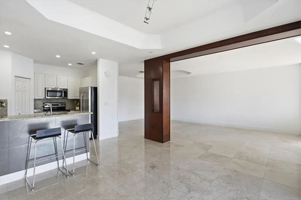 11180 NW 73rd Street Doral FL 33178