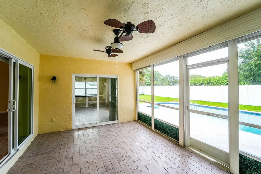 433 SW 27th Avenue Delray Beach FL 33445