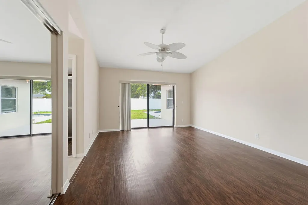 433 SW 27th Avenue Delray Beach FL 33445