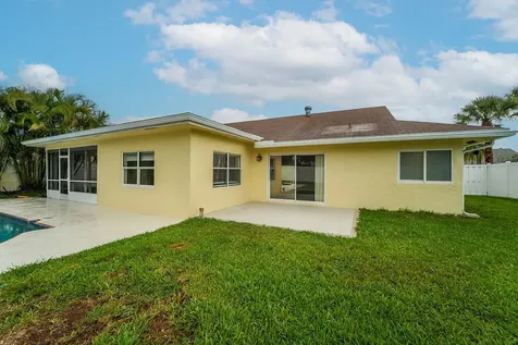 433 SW 27th Avenue Delray Beach FL 33445