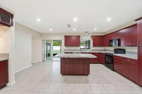 433 SW 27th Avenue Delray Beach FL 33445
