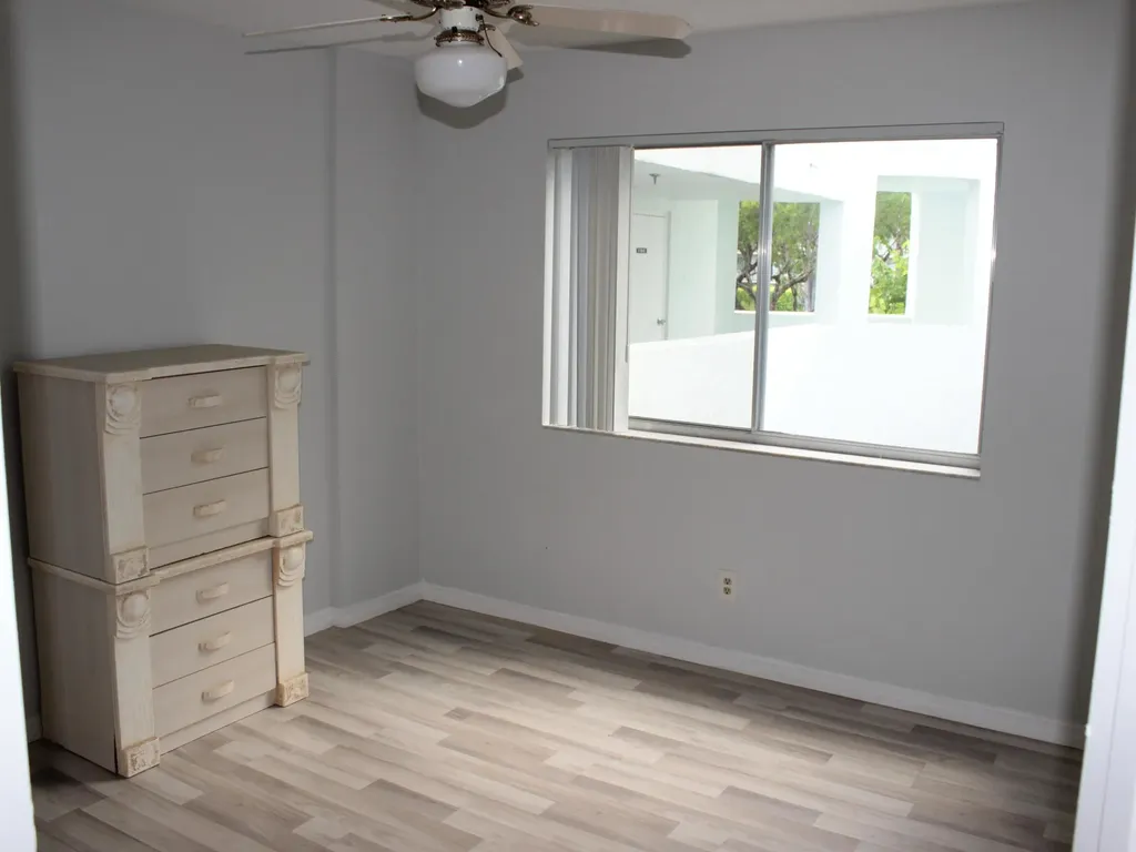 6698 N 10th Avenue Avenue N Lake Worth FL 33467