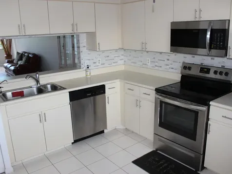 6698 N 10th Avenue Avenue N Lake Worth FL 33467