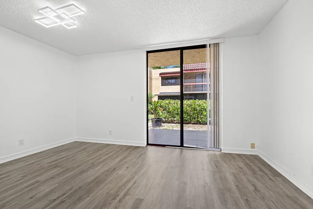 769 SE 1st Way Deerfield Beach FL 33441