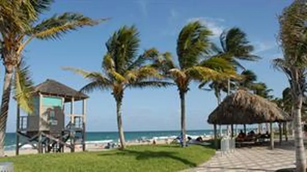 769 SE 1st Way Deerfield Beach FL 33441