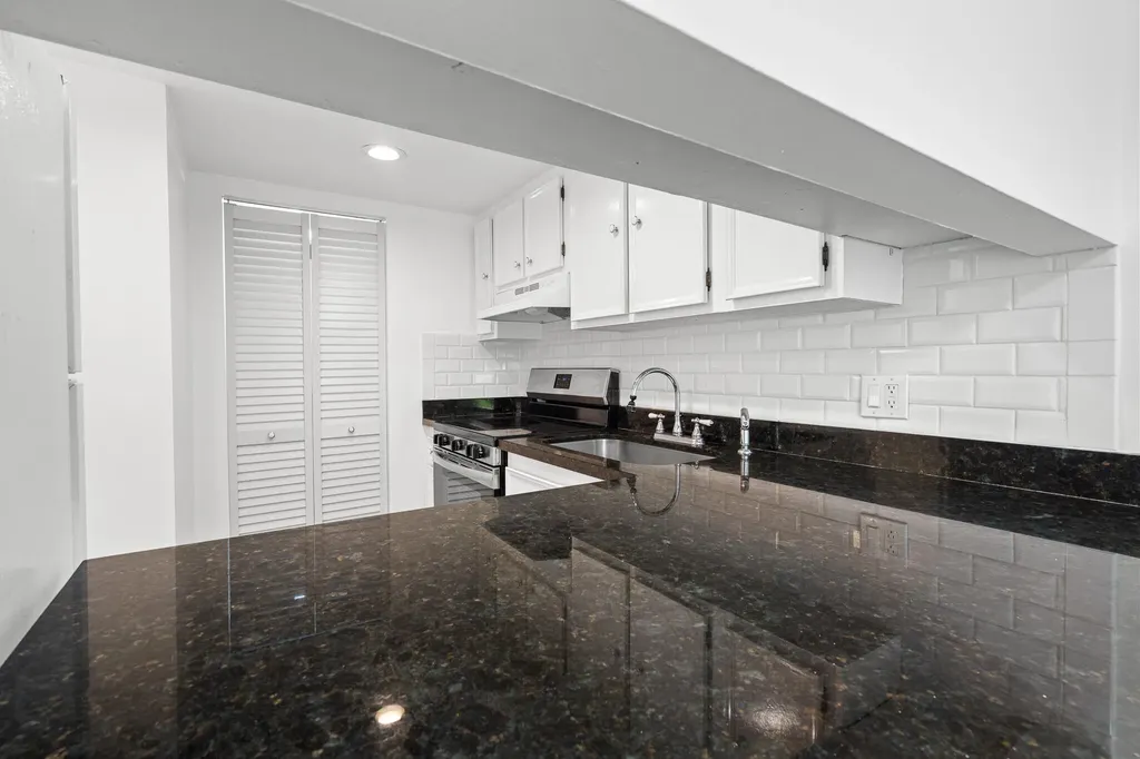 769 SE 1st Way Deerfield Beach FL 33441