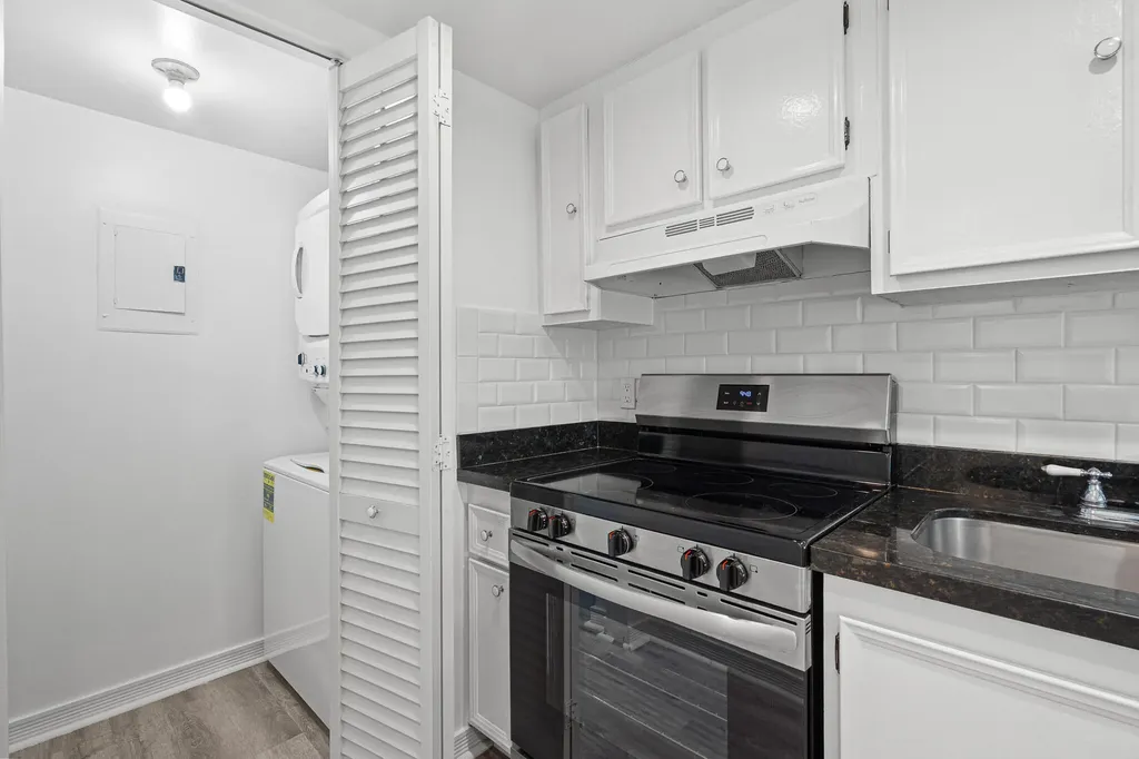 769 SE 1st Way Deerfield Beach FL 33441