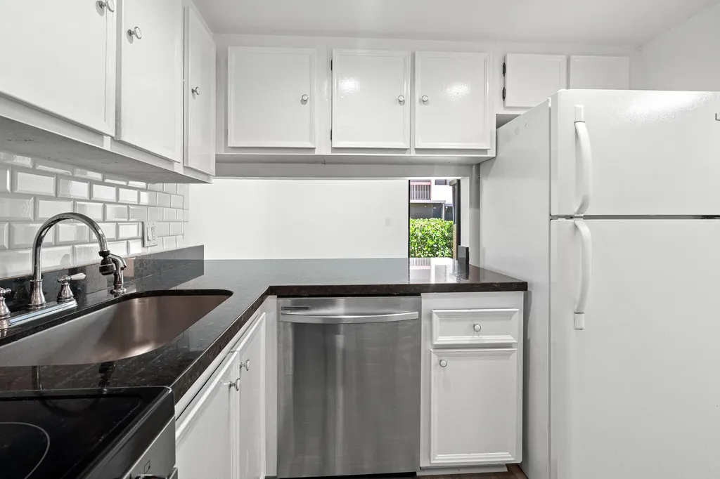 769 SE 1st Way Deerfield Beach FL 33441