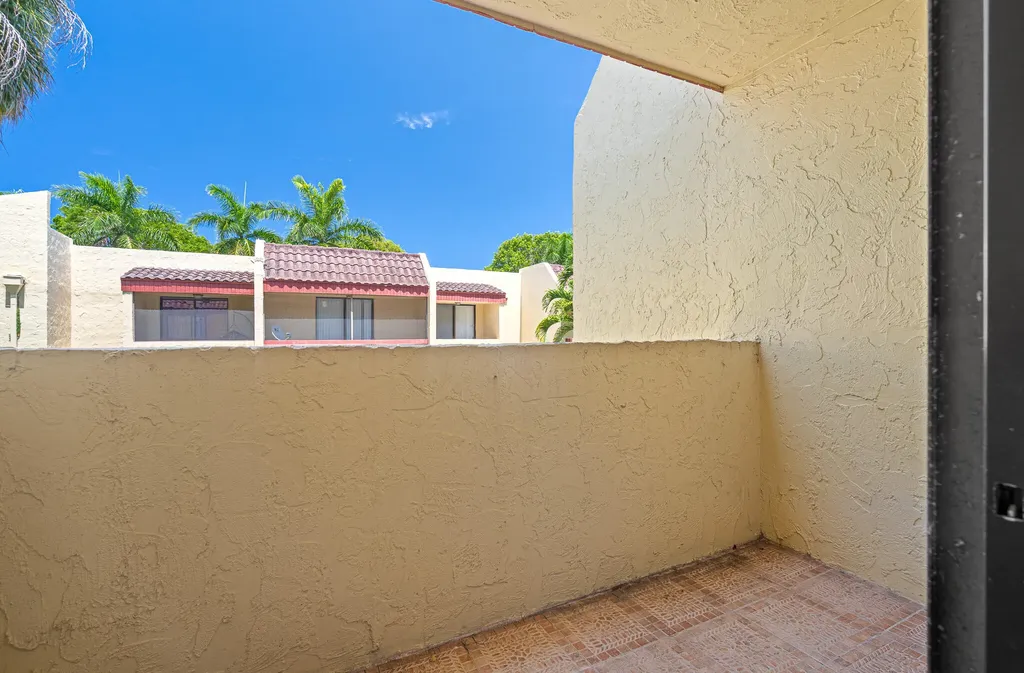 769 SE 1st Way Deerfield Beach FL 33441