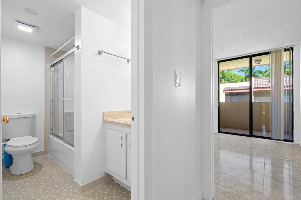 769 SE 1st Way Deerfield Beach FL 33441