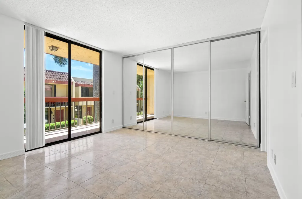 769 SE 1st Way Deerfield Beach FL 33441