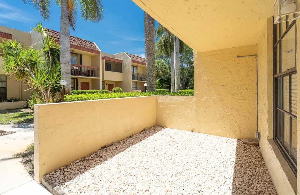 769 SE 1st Way Deerfield Beach FL 33441