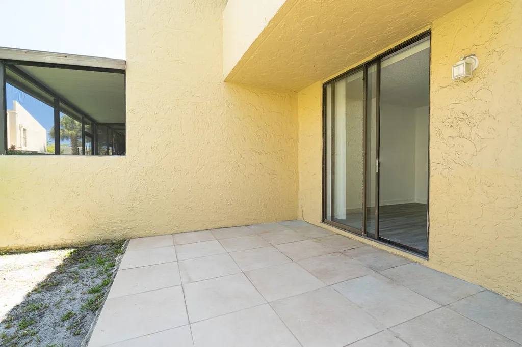 769 SE 1st Way Deerfield Beach FL 33441