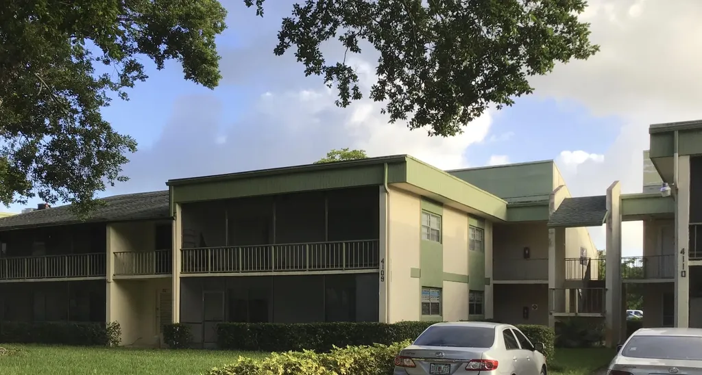 4109 NW 88th Avenue Coral Springs FL 33065