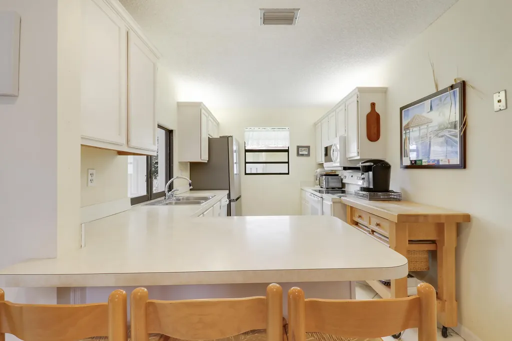 1127 E Seminole Avenue Jupiter FL 33477