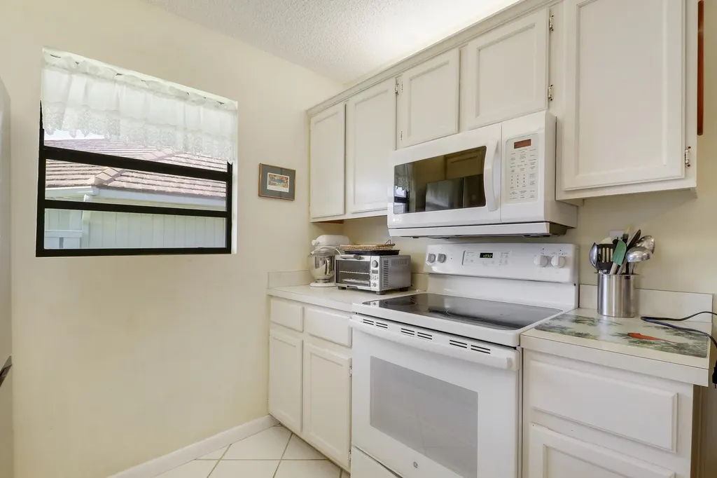 1127 E Seminole Avenue Jupiter FL 33477