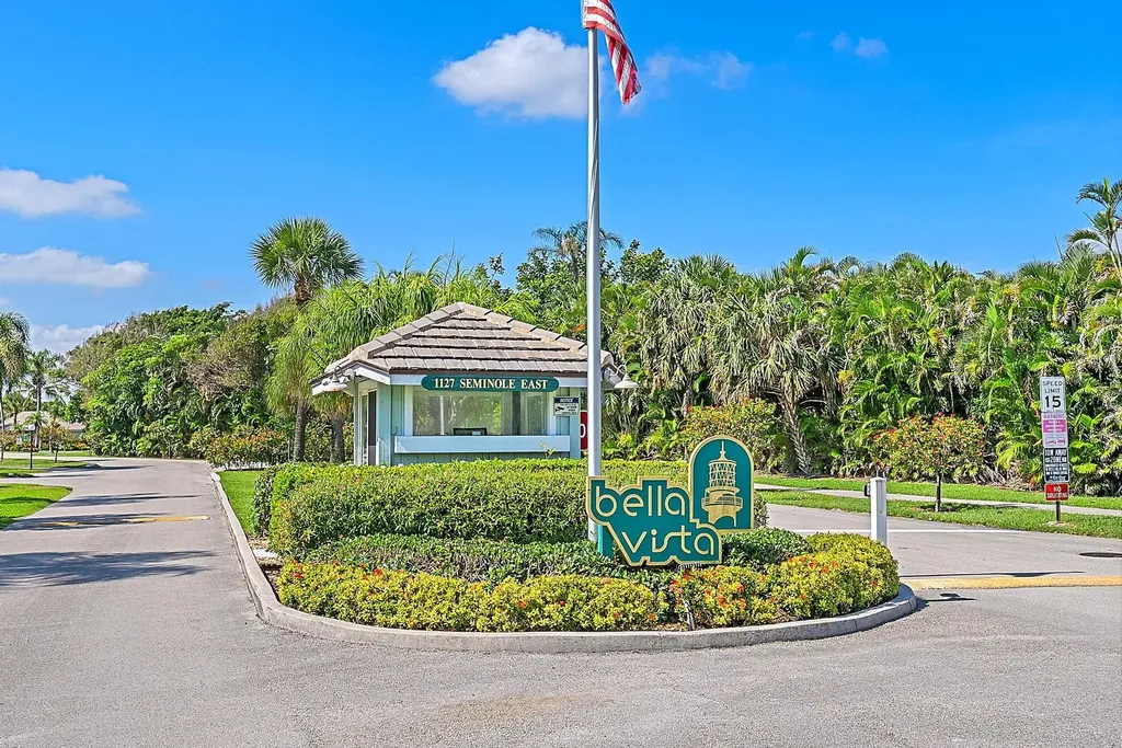 1127 E Seminole Avenue Jupiter FL 33477