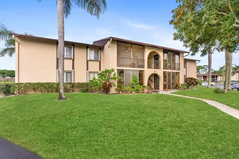 421 Pine Glen Lane Greenacres FL 33463