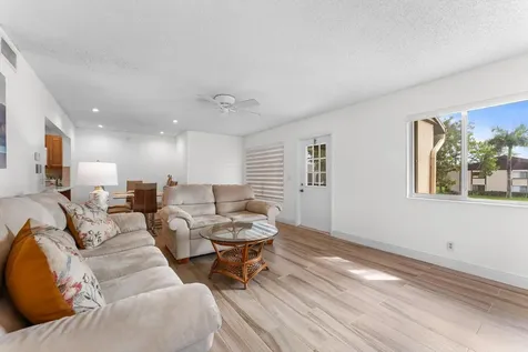 421 Pine Glen Lane Greenacres FL 33463