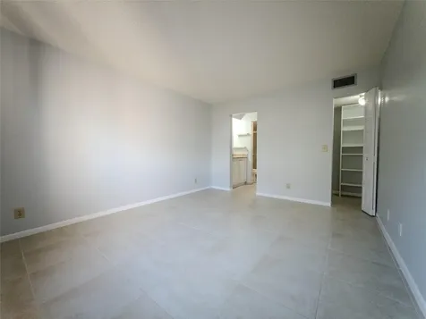 10332 Sunrise Lakes Boulevard Sunrise FL 33322