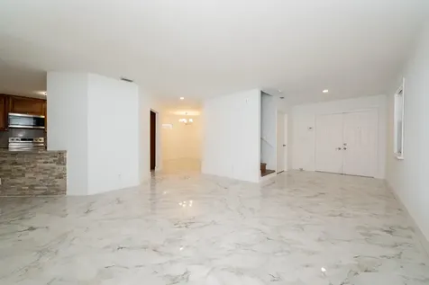 2379 NW 33rd Terrace Coconut Creek FL 33066